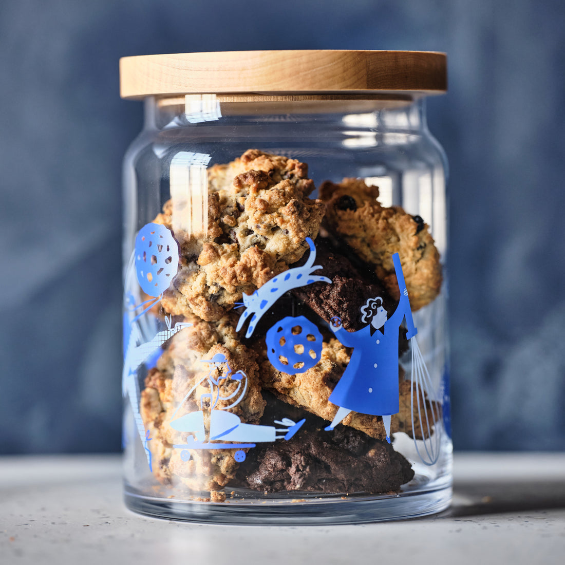 The Cookie Jar by Levain Bakery with FSC-Maple Lid